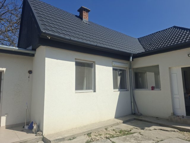 Kiadó sorház, albérlet, Bagon 2000 E Ft / hó, 6 szobás