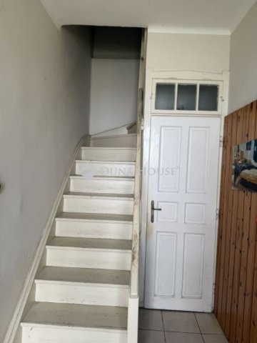 Eladó téglalakás, Pécsett 79.9 M Ft, 3 szobás