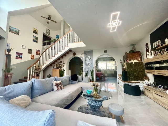 Eladó családi ház, Sopronban 145 M Ft, 5 szobás