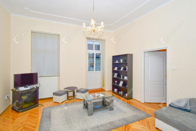 Eladó téglalakás, Szegeden 94.9 M Ft, 3 szobás