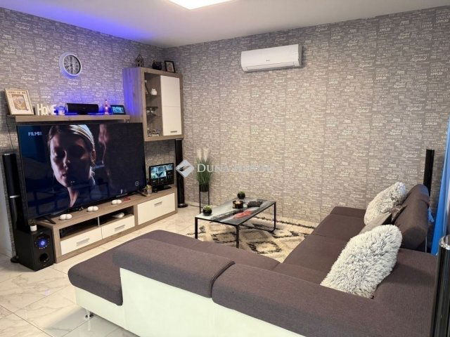 Eladó családi ház, Kecskeméten 98 M Ft, 4 szobás