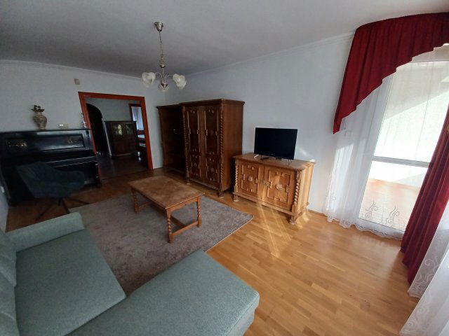 Kiadó téglalakás, albérlet, Győrött 220 E Ft / hó, 3 szobás