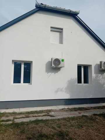 Eladó családi ház, Szarvason 35 M Ft, 4 szobás