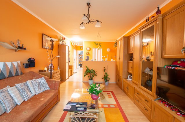 Eladó téglalakás, Szombathelyen 58.5 M Ft, 3 szobás