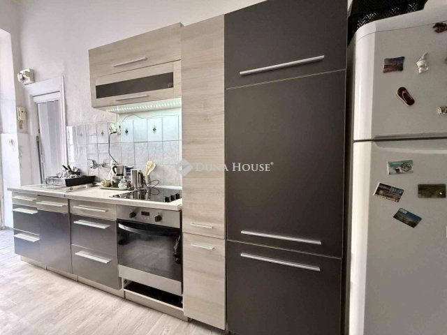 Eladó téglalakás, Budapesten, XIII. kerületben 61.9 M Ft