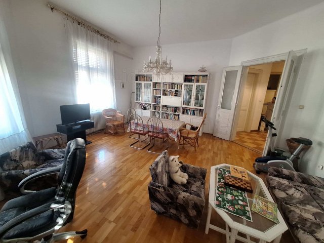 Eladó téglalakás, Kaposváron 69.9 M Ft, 3+1 szobás