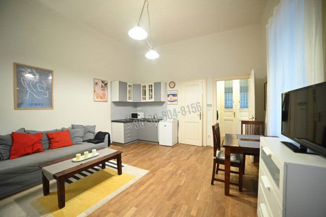 Kiadó téglalakás, albérlet, Budapesten, V. kerületben, 2 szobás