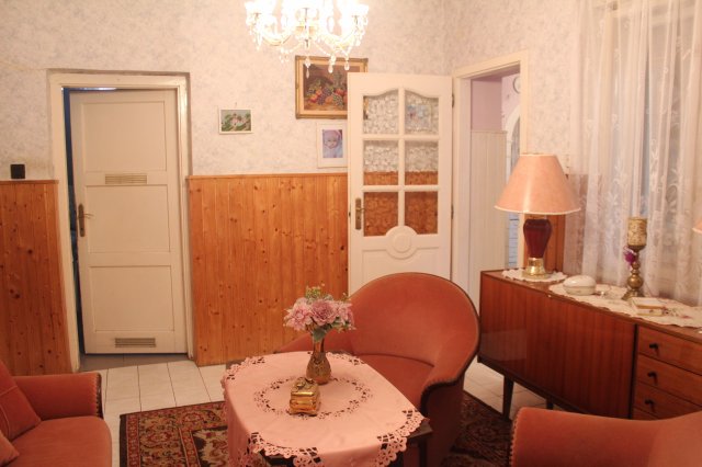 Eladó családi ház, Bősárkányon 49 M Ft, 3 szobás