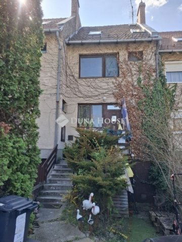 Eladó családi ház, Szentendrén 95.9 M Ft, 3 szobás