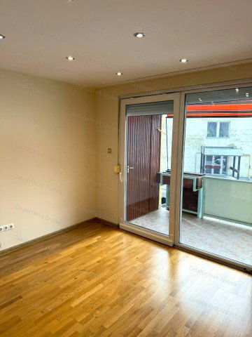 Kiadó téglalakás, albérlet, Szolnokon 120 E Ft / hó, 1+1 szobás