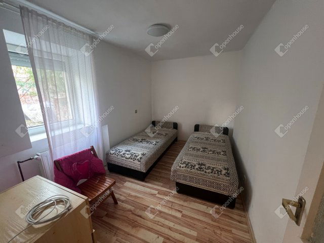 Eladó téglalakás, Sopronban 39 M Ft, 2 szobás