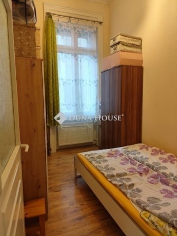 Eladó téglalakás, Budapesten, VIII. kerületben 68.9 M Ft