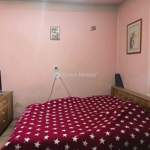 Eladó családi ház, Alsónémediben 38 M Ft, 3 szobás