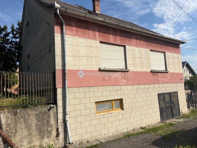 Eladó családi ház, Enyingen 44.9 M Ft, 3 szobás