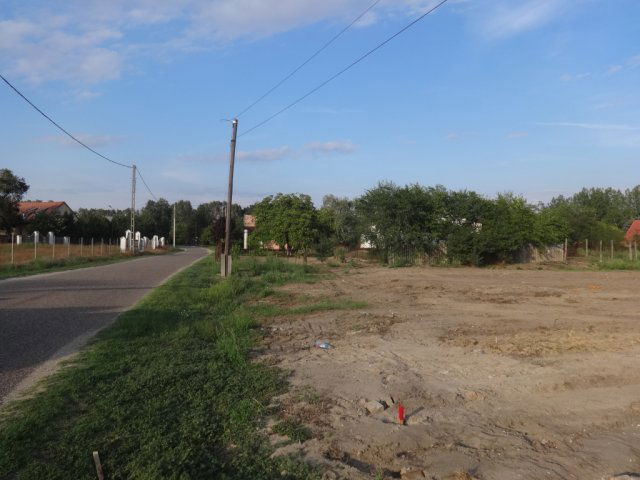 Eladó telek, Tiszakécskén, Darázs utcában 8.7 M Ft