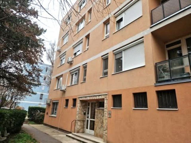 Eladó téglalakás, Budapesten, X. kerületben, Mádi utcában