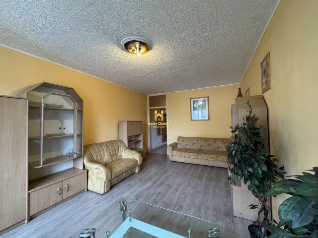 Eladó téglalakás, Budapesten, XV. kerületben, Báthory utcában