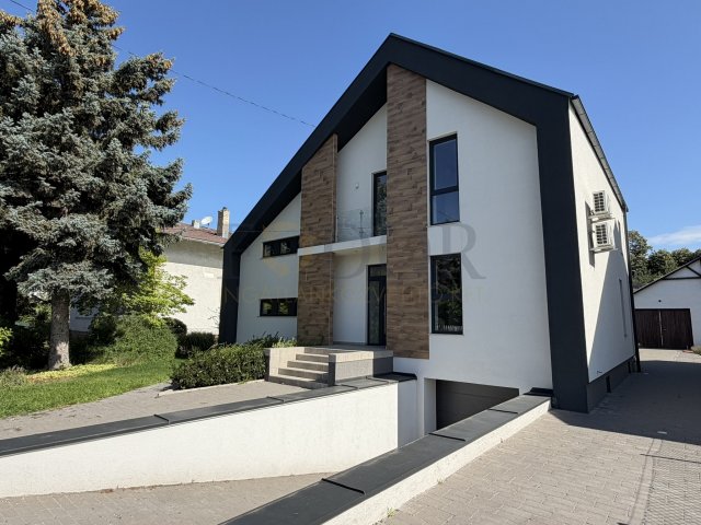 Eladó családi ház, Budapesten, XVIII. kerületben 249.9 M Ft