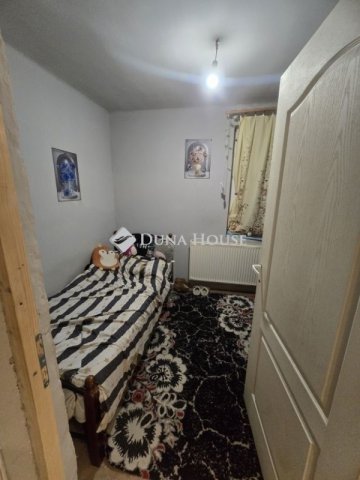 Eladó családi ház, Domonyban 37 M Ft, 3 szobás