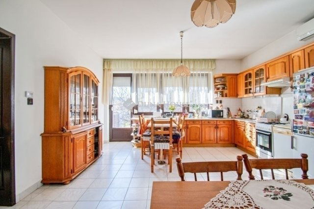 Eladó családi ház, Budapesten, XVI. kerületben 158 M Ft