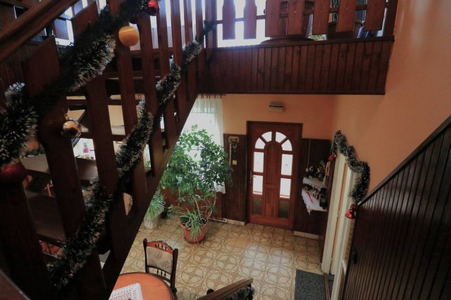Eladó családi ház, Balástyán 89.9 M Ft, 5 szobás