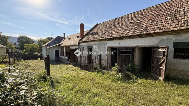 Eladó családi ház, Bakonyszentkirályon 34.8 M Ft, 3 szobás