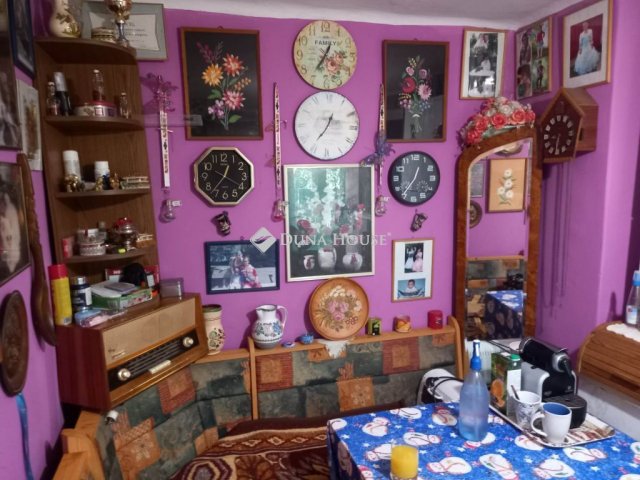 Eladó családi ház, Gyöngyösön, Menház utcában 17.7 M Ft