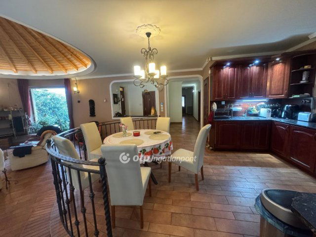 Eladó családi ház, Érden 149.999 M Ft, 5 szobás