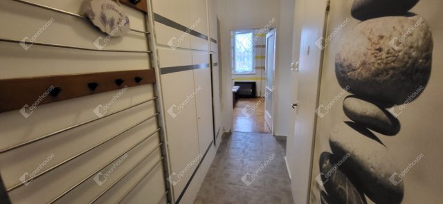 Eladó téglalakás, Szegeden 58.9 M Ft, 2 szobás