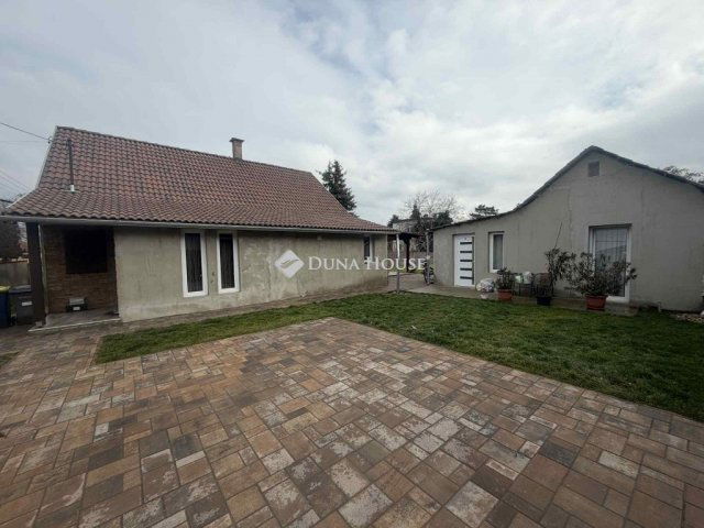 Eladó családi ház, Albertirsán 95 M Ft, 6 szobás