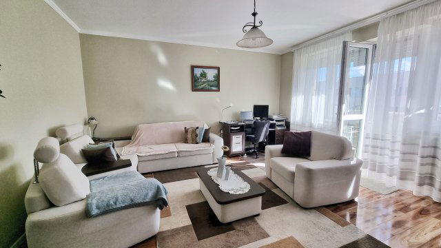 Eladó téglalakás, Nyíregyházán 61.9 M Ft, 3 szobás