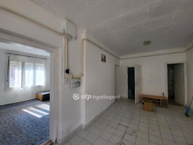Eladó családi ház, Siófokon 79.9 M Ft, 4 szobás