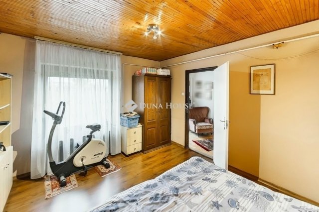 Eladó családi ház, Kecskeméten 87.5 M Ft, 5 szobás