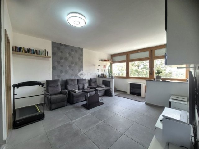 Eladó téglalakás, Szentendrén 89.9 M Ft, 4 szobás