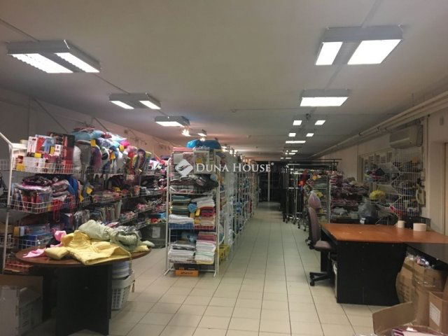 Eladó ipari ingatlan, Budapesten, XIV. kerületben 800 M Ft