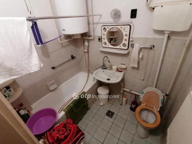 Eladó családi ház, Debrecenben 74.9 M Ft, 4 szobás