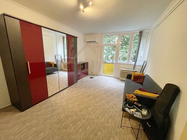 Kiadó téglalakás, albérlet, Debrecenben 290 E Ft / hó