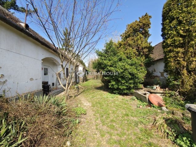 Eladó családi ház, Szombathelyen 35 M Ft, 2 szobás