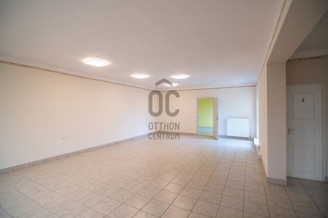 Eladó ipari ingatlan, Budapesten, XVIII. kerületben 199 M Ft