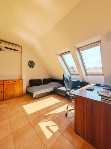 Eladó téglalakás, Tatán 75 M Ft, 2 szobás