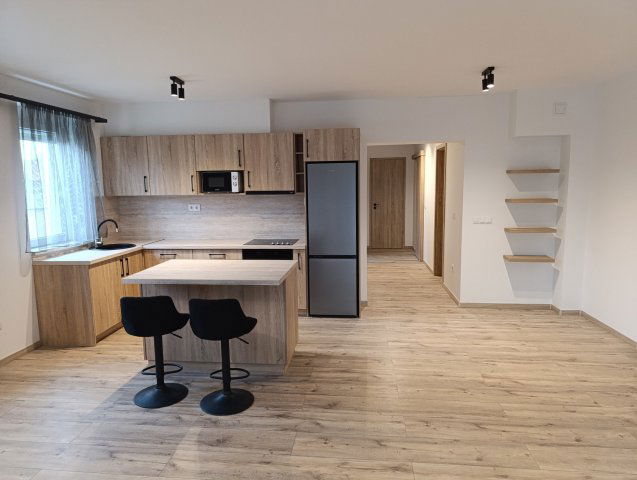 Eladó téglalakás, Egerben 97.9 M Ft, 3 szobás