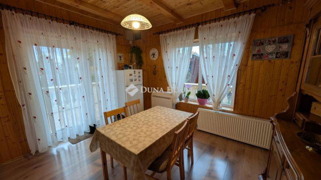 Eladó ikerház, Zamárdiban 105 M Ft, 3 szobás