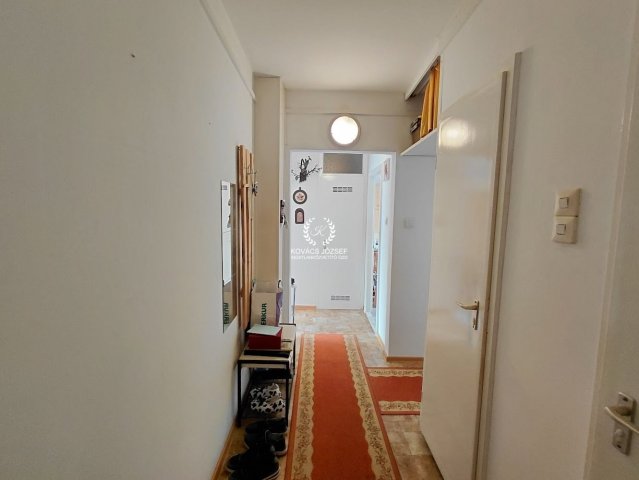 Eladó panellakás, Ózdon, Bólyai Farkas utcában 14.9 M Ft