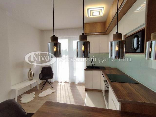 Kiadó téglalakás, albérlet, Veszprémben 295 E Ft / hó