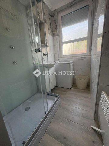 Kiadó téglalakás, albérlet, Debrecenben 200 E Ft / hó, 2 szobás