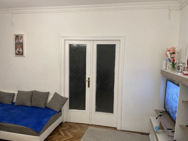 Eladó téglalakás, Budapesten, VIII. kerületben, Kálvária téren