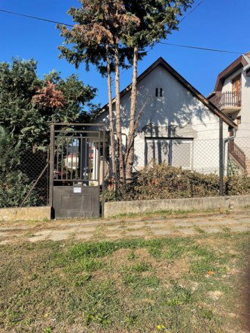 Eladó családi ház, Vácon 47.5 M Ft, 2 szobás