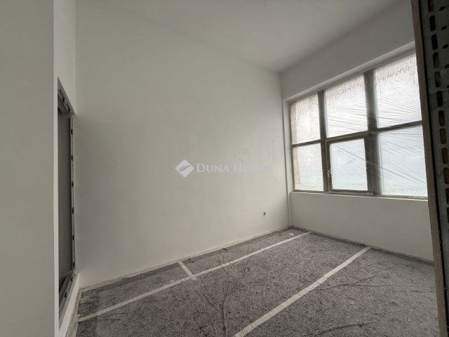 Eladó téglalakás, Budapesten, XXI. kerületben 31 M Ft, 2 szobás