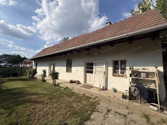 Eladó családi ház, Ócsán 45 M Ft, 2 szobás