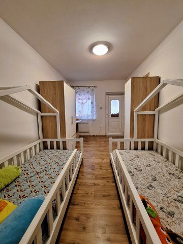 Eladó családi ház, Tüskeváron 54.9 M Ft, 2+1 szobás